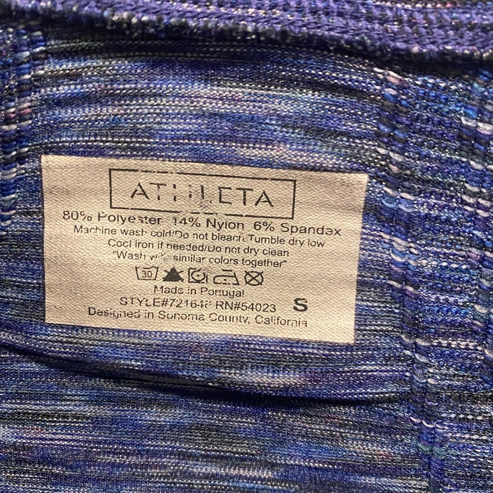 Athleta Long sleeve dry fit thermal top - Picture 3 of 6